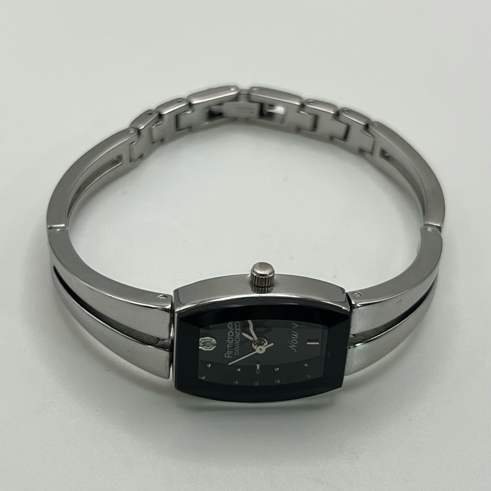 Armitron Now Diamond Vintage Petite Black and Silver Ladies Watch Working - Picture 9 of 9